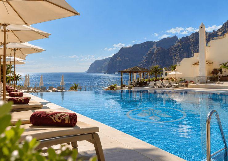 Pool Day Pass · 38 € pour deux personnes Royal Sun Resort Acantilado de los Gigantes Pool Day Pass · 38 € pour deux personnes Royal Sun Resort Acantilado de los Gigantes