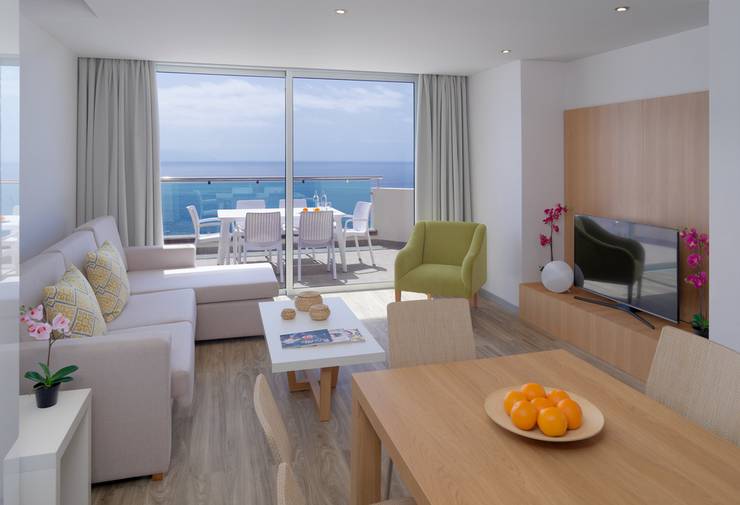 2 bedroom deluxe apartment with whirlpool bath Royal Sun Resort Acantilado de los Gigantes