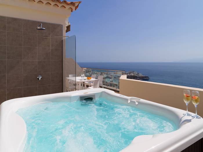 Apartamento de lujo 2 dormitorios con bañera hidromasaje Royal Sun Resort Acantilado de los Gigantes