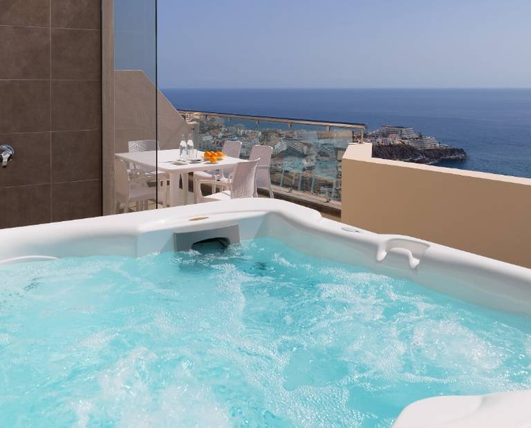 2-schlafzimmer-luxus-apartment mit meerblick und jacuzzi Royal Sun Resort Acantilado de los Gigantes