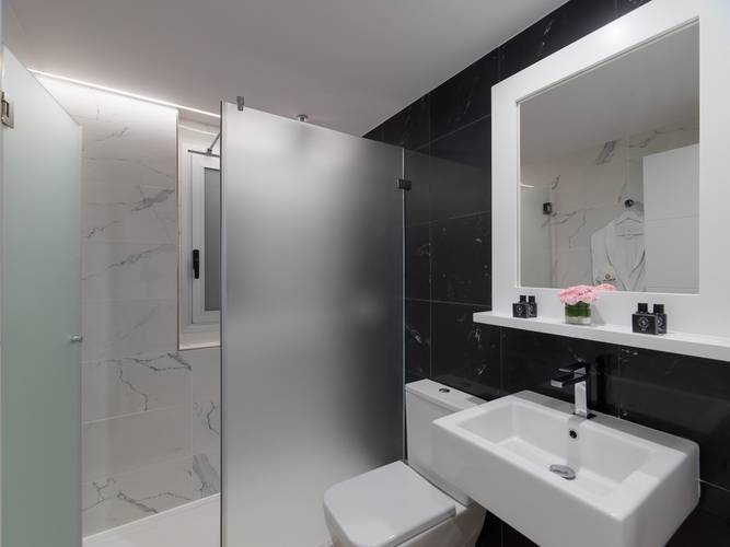 2 bedroom deluxe apartment with whirlpool bath Royal Sun Resort Acantilado de los Gigantes 2 bedroom deluxe apartment with whirlpool bath Royal Sun Resort Acantilado de los Gigantes