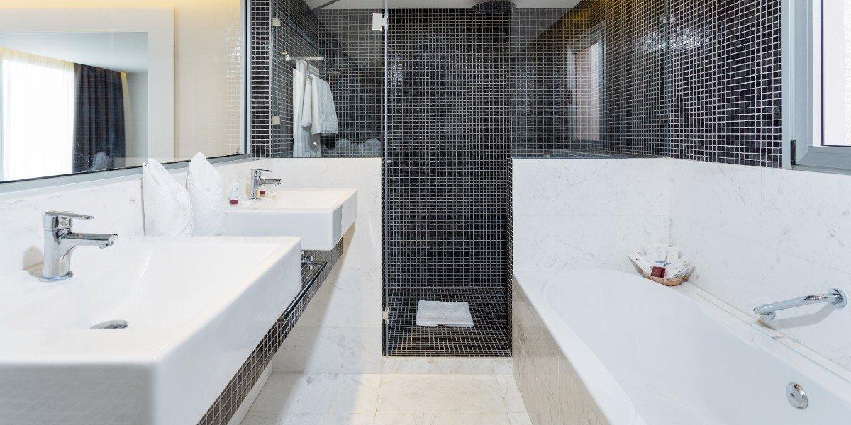 Appartement Deluxe 3 Chambres avec Bain à Remous Royal Sun Resort Acantilado de los Gigantes Appartement Deluxe 3 Chambres avec Bain à Remous Royal Sun Resort Acantilado de los Gigantes