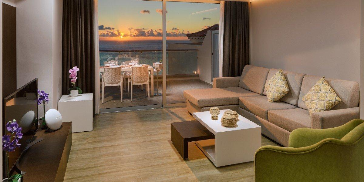 Appartement Deluxe 3 Chambres avec Bain à Remous Royal Sun Resort Acantilado de los Gigantes Appartement Deluxe 3 Chambres avec Bain à Remous Royal Sun Resort Acantilado de los Gigantes